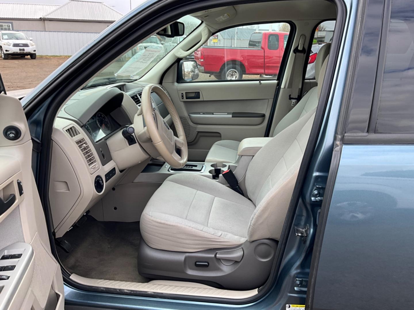 2012 Ford Escape (1FMCU0DG9CK) , located at 821 N. Prince Street, Clovis, NM, 88101, (575) 762-8852, 34.406643, -103.195999 - Photo#2